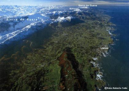 vista_aerea_de_llanes.jpg